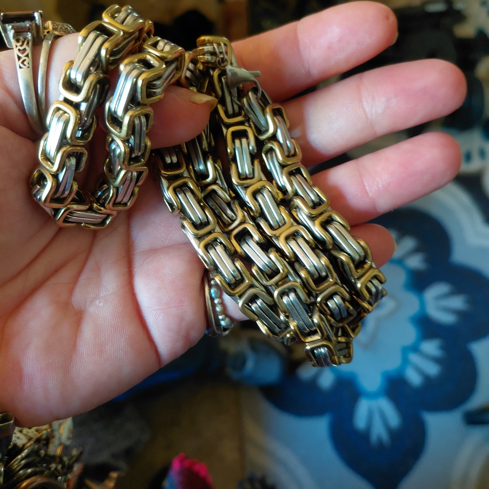 Bold Two-Tone Chain Necklace - Picture 3 of 4